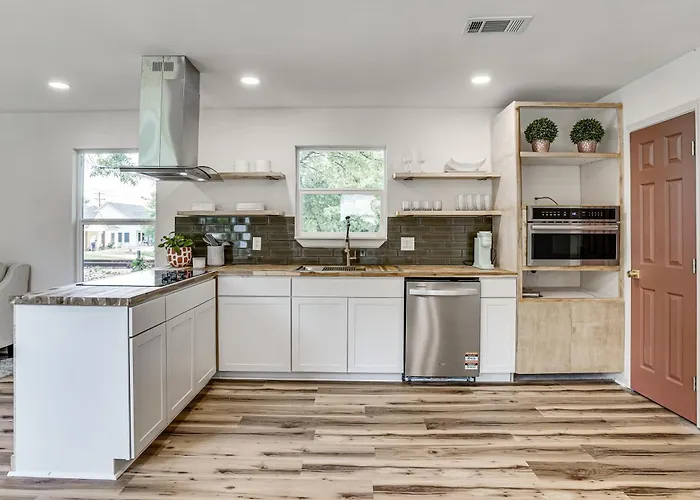 Vakantiehuis Updated Craftsman In Historic Southside Worth *