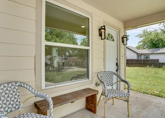 Updated Craftsman In Historic Southside Worth * Fort Worth